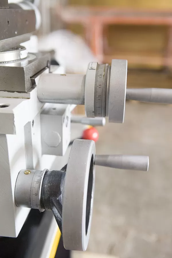 Станок токарно-винторезный Stalex C0632D/1000