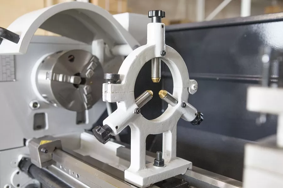 Станок токарно-винторезный Stalex C0632D/1000