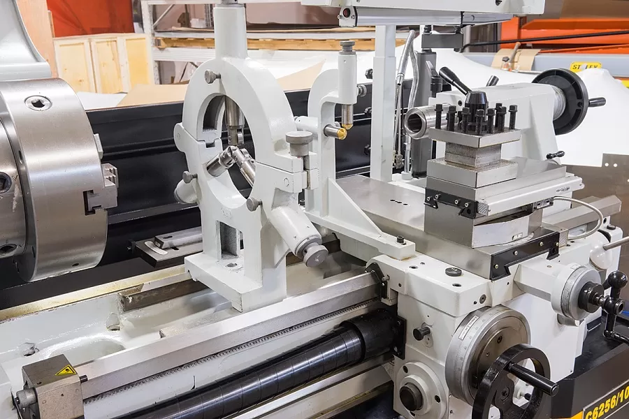 Станок токарно-винторезный STALEX C6256/2000